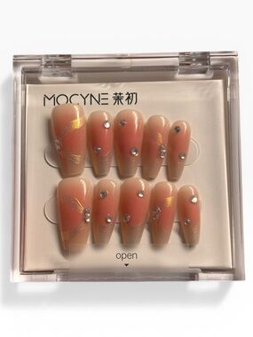 Metallic Gold and Peach Nude Gradient Press-On Nail Set with Rhinestones